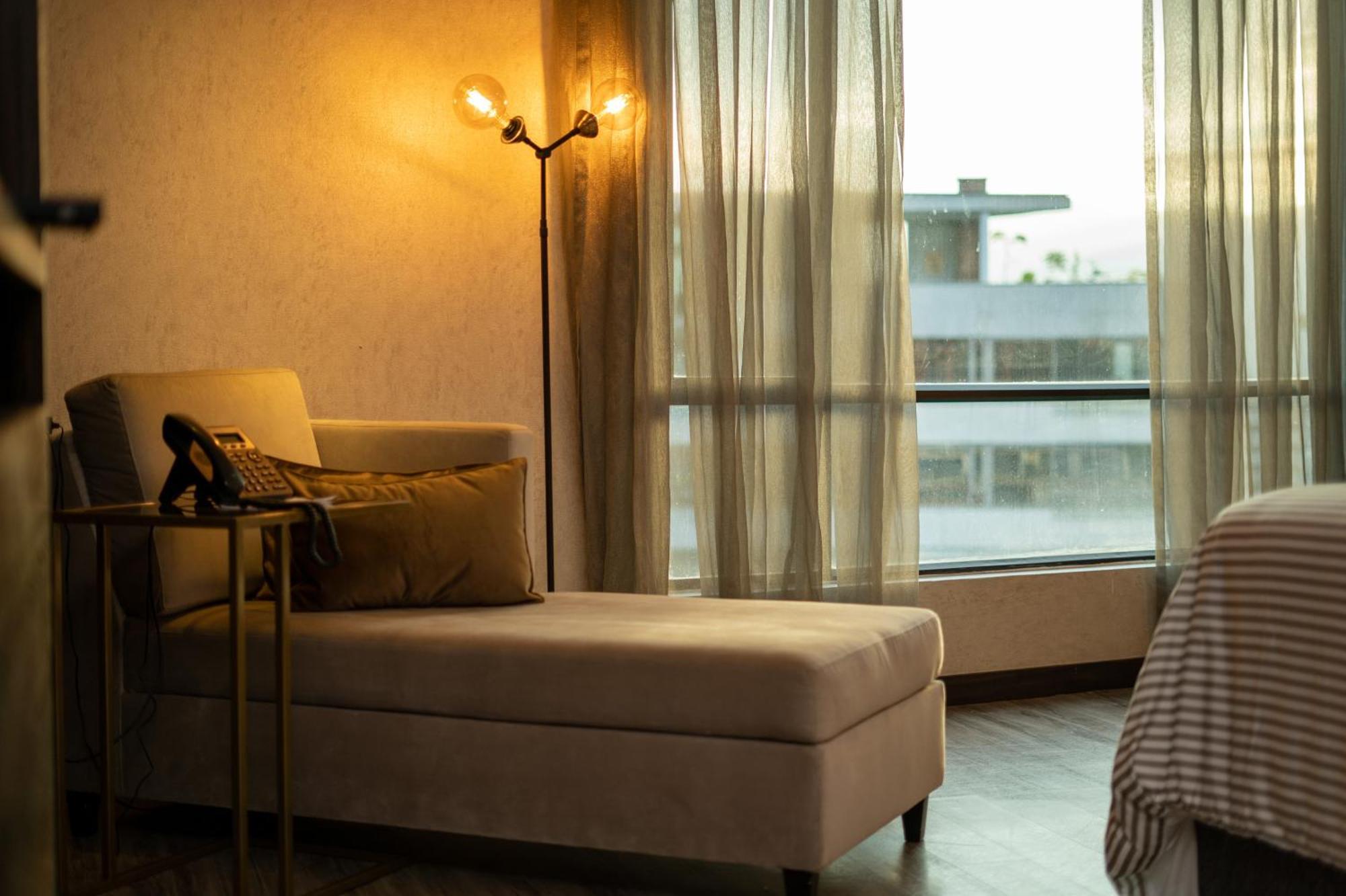 Cafe Hotel Medellin Phòng bức ảnh