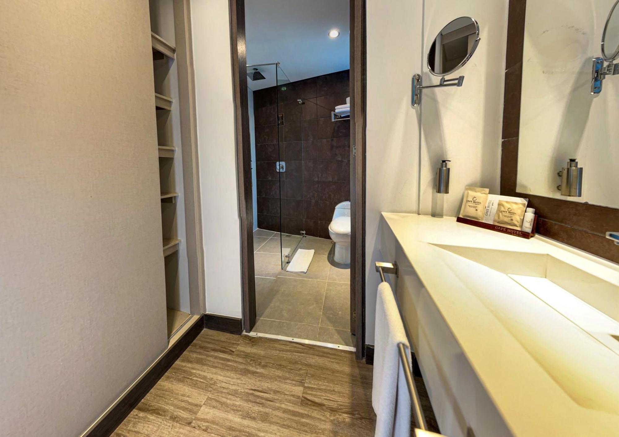 Cafe Hotel Medellin Phòng bức ảnh