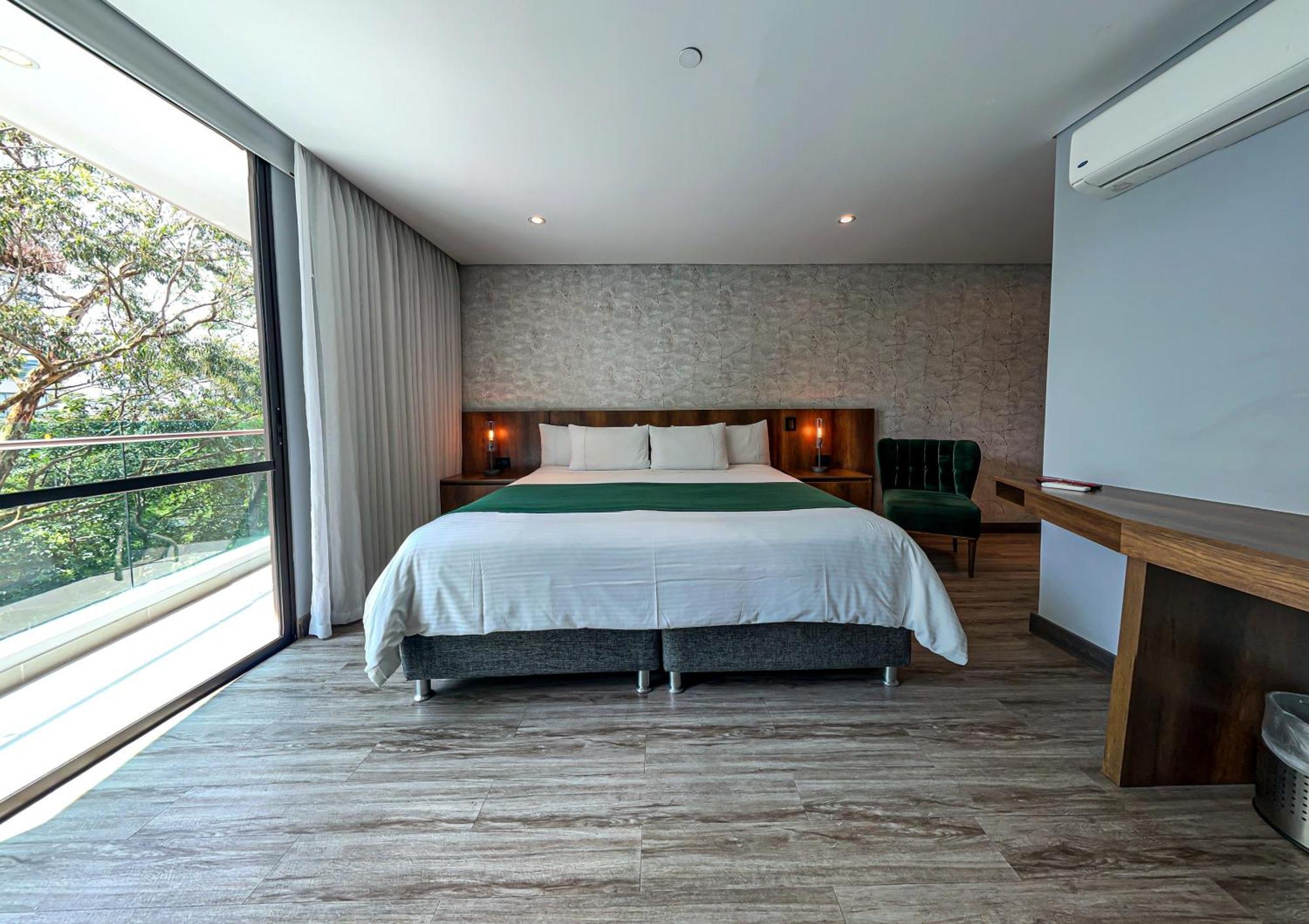 Cafe Hotel Medellin Phòng bức ảnh